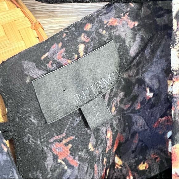 Intermix 100% silk art to wear witchy bell sleeve blouse button back - Picture 2 of 7